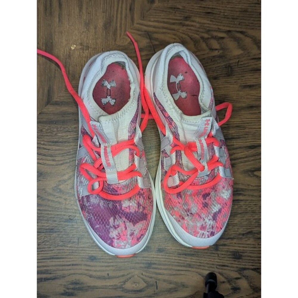 Under Armour Infinity III Girls Youth Shoes Size 5Y